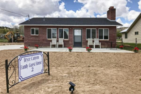 Tropic Family House - 10 Miles to Bryce Canyon!